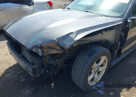 2015 Ford Mustang V6 z USA, uszkodzony, nr VIN 1FATP8EM8F5403003